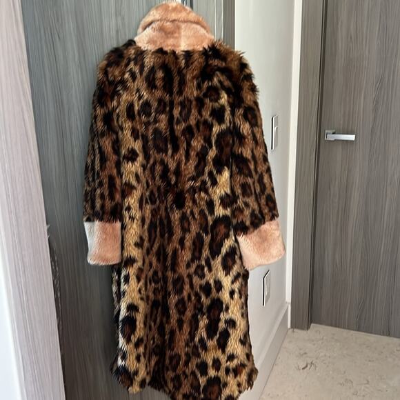 $549 UNREAL FUR Orient Express coat ANTHROPOLOGIE  REVOLVE S - Picture 5 of 11